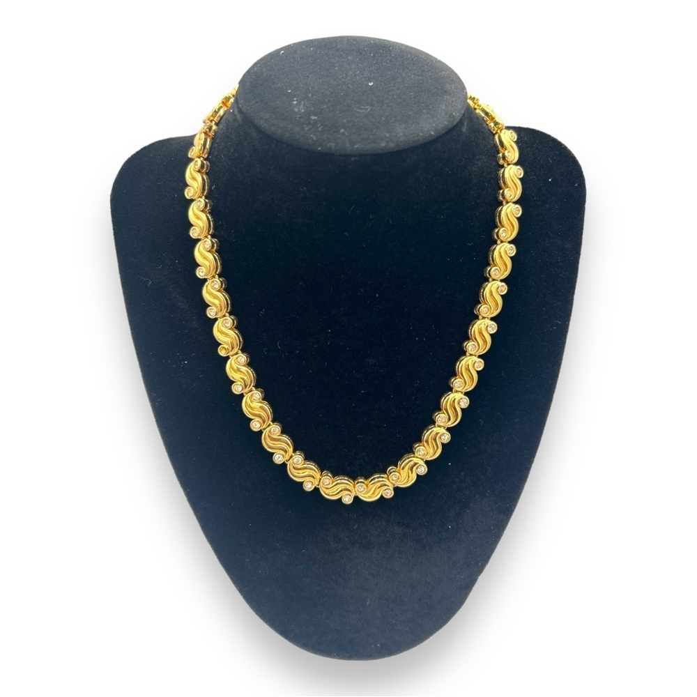 Nina Ricci Gold Plated Necklace - Picture 5 of 8
